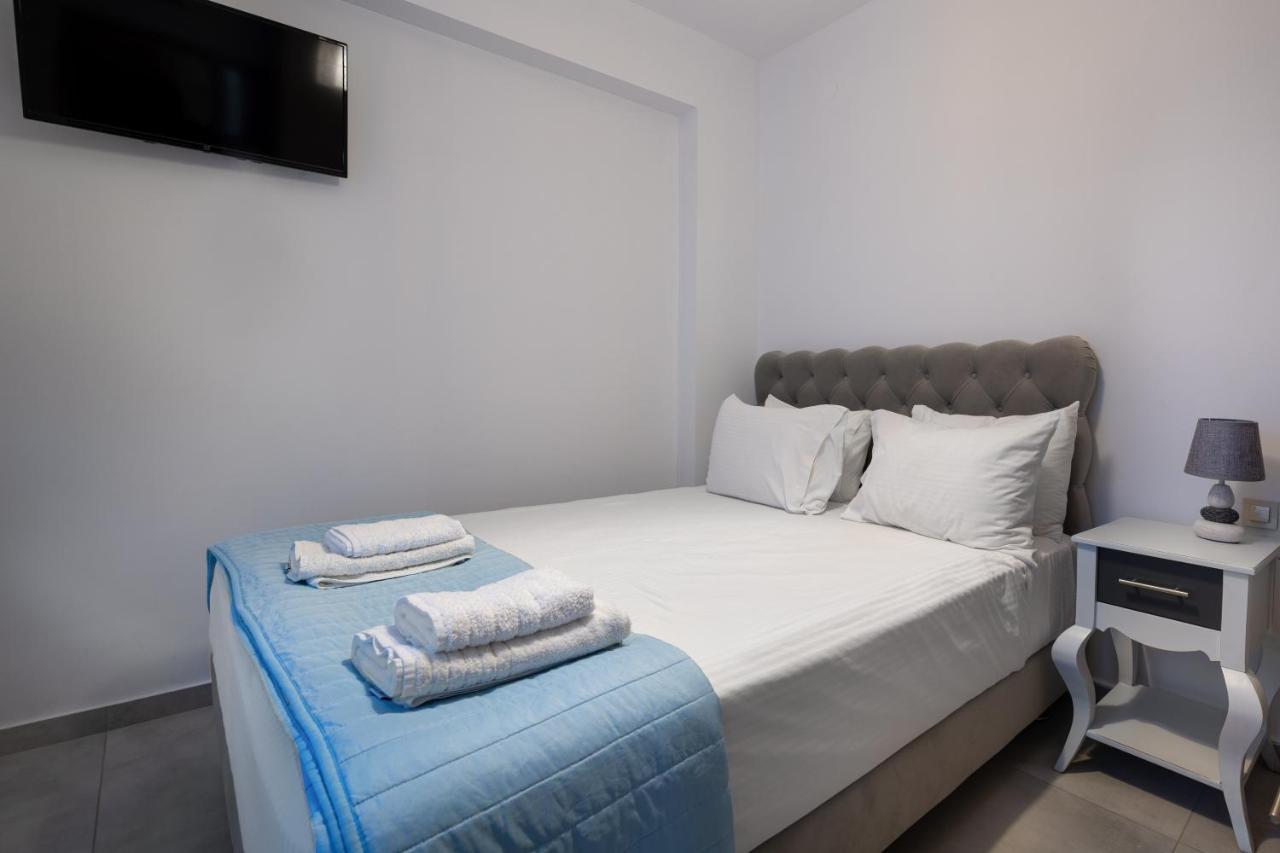 Molos Apartments ลูโตร ภายนอก รูปภาพ